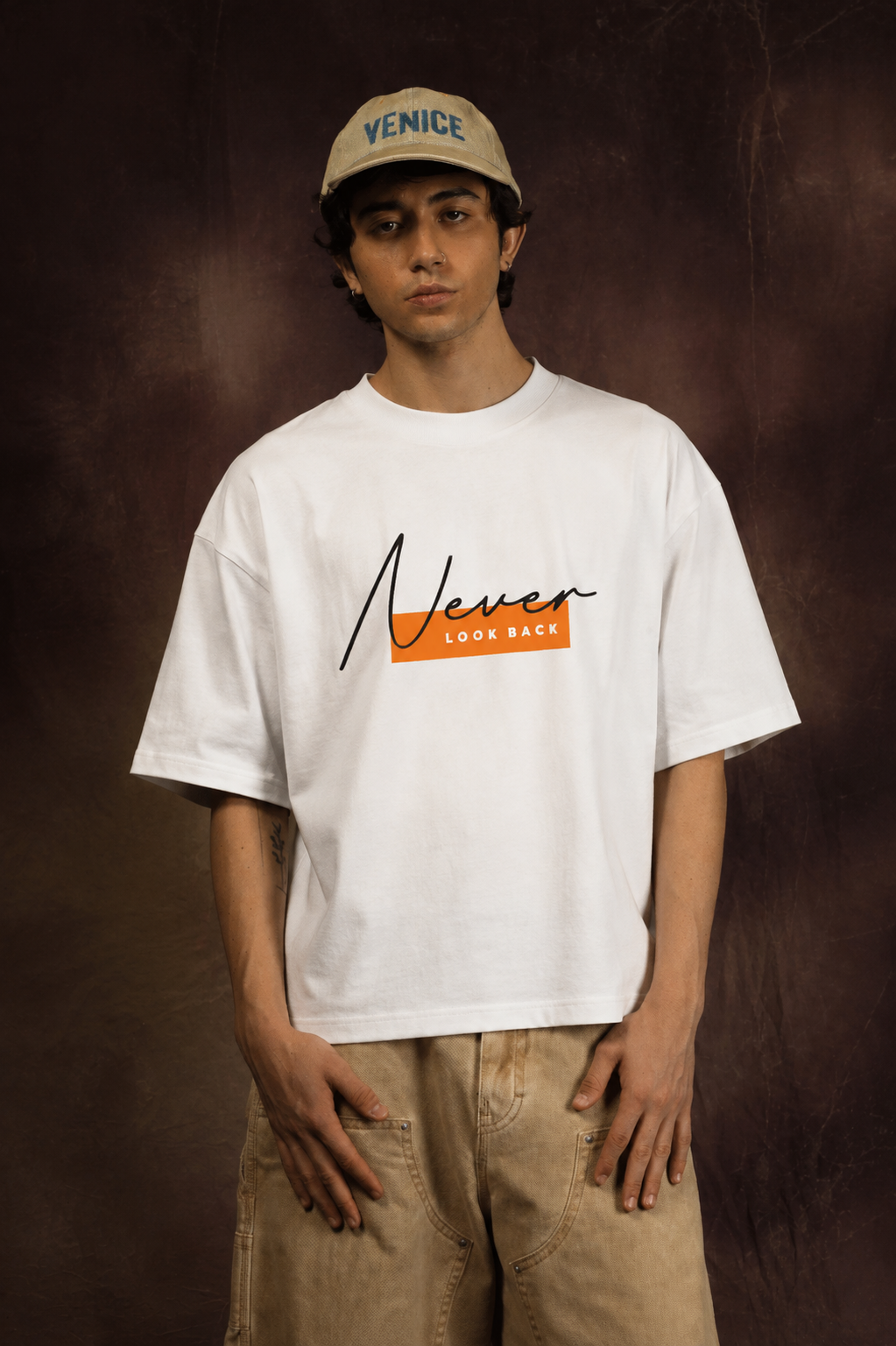 Never Look Back Oversized Printed T-Shirt – 240 GSM Premium Streetwear by Dhaaga Beats